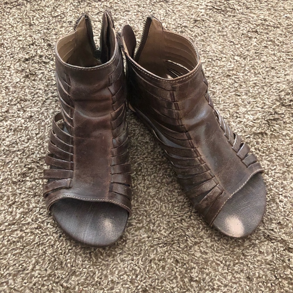 ROAN Ben Stu Pearl Leather Sandal : Size 6.5